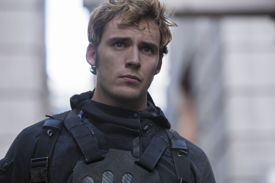 Lässt sich auf ein Himmelfahrtskommando: Finnick (Sam Claflin) ... - Bildquelle: Murray Close TM &   2015 Lions Gate Entertainment Inc. All rights reserved.