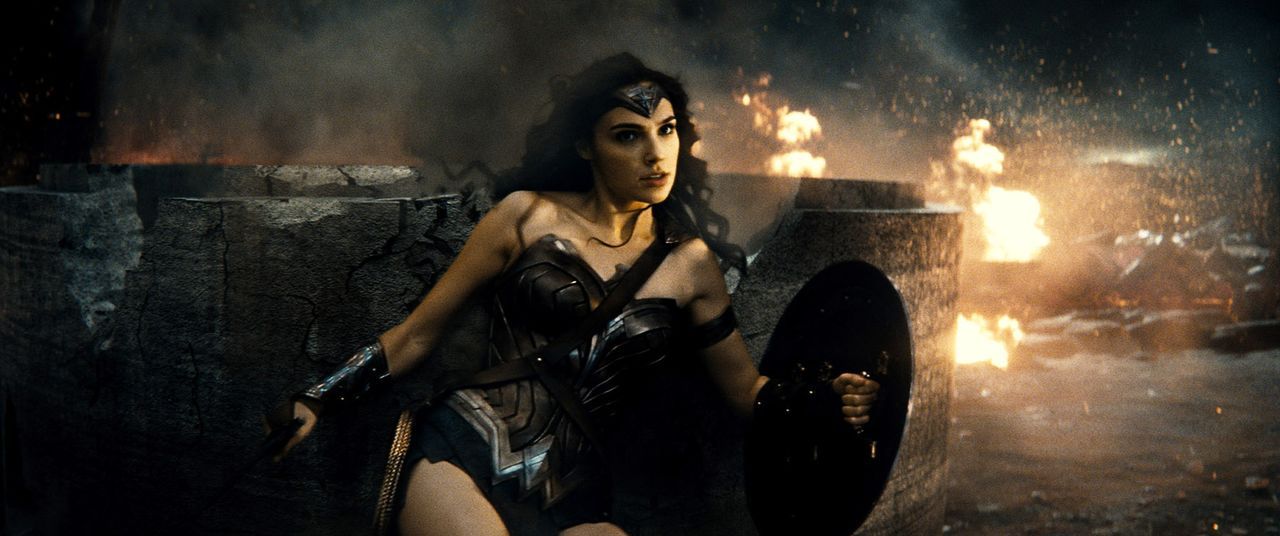 Batman-vs-Superman-Dawn-of-Justice-18-2015Warner-Bros-Ent-Inc-Ratpac-Dune-Ent-LLC  - Bildquelle: 2015 Warner Bros. Entertainment Inc. and Ratpac-Dune Entertainment LLC.