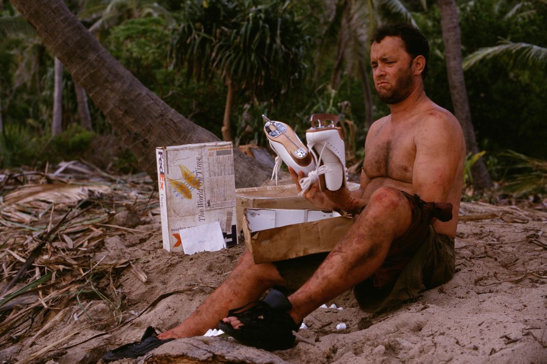 Fernab von der Zivilisation wird der Überlebenswille von Chuck (Tom Hanks) stark auf die Probe gestellt. Eines Tages wird ein alter Volleyball an se... - Bildquelle: Francois Duhamel 2001 Twentieth Century Fox Film Corporation and Dreamworks LLC. All rights reserved
