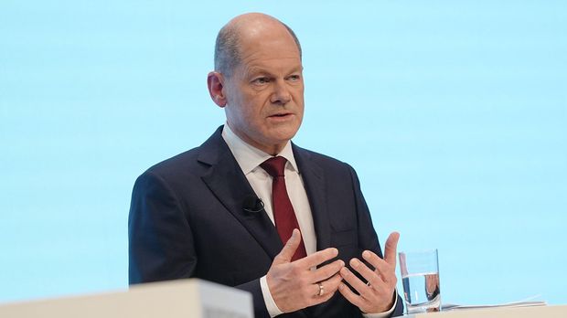 Corona-Welle auf Höchststand - Scholz kündigt Krisenstab an
