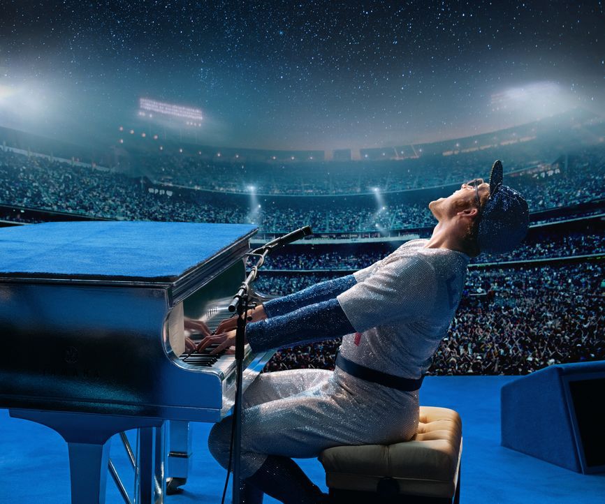Elton John (Taron Egerton) - Bildquelle: David Appleby 2021 Paramount Pictures. All Rights Reserved. / David Appleby