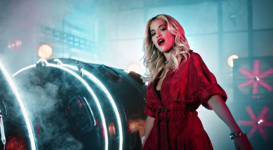 Trailer Video Weltpremiere Rita Ora Singt We Love To Entertain You You You Prosieben