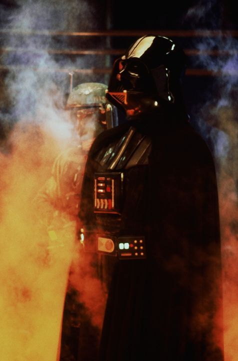 Dem galaktischen Obergauner Darth Vader (David Prowse) gelingt es, Han Solo und Leia gefangen zu nehmen ... - Bildquelle: Lucasfilm LTD. & TM. All Rights Reserved.