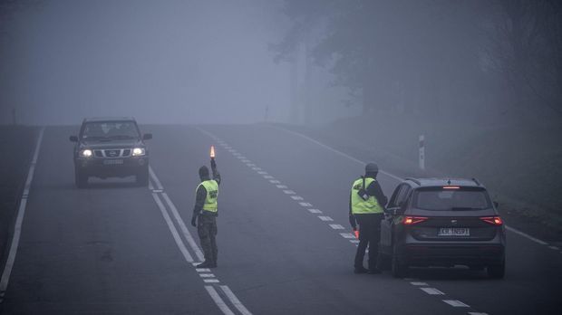 Strobl zur Flüchtlingskrise: Grenzschließung als "ultima ratio"