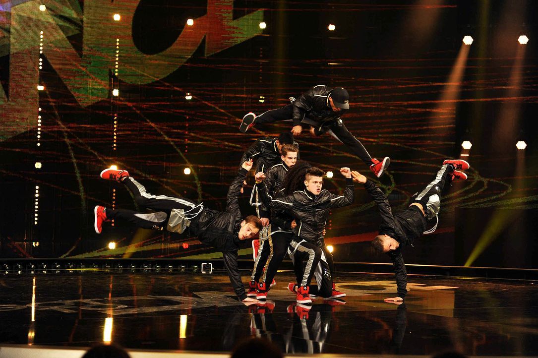 Got-To-Dance-2MAD-04-SAT1-ProSieben-Willi-Weber-TEASER - Bildquelle: SAT.1/ProSieben/Willi Weber