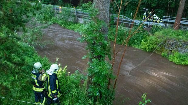 Heftige Regenfälle - Mann in Sachsen vermisst