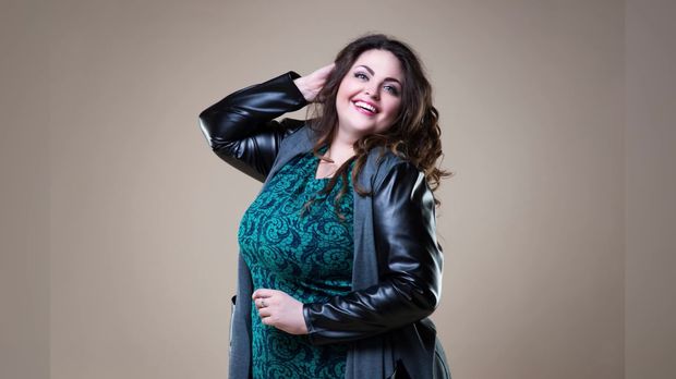 Diese Modetrends stehen kurvigen Frauen besser