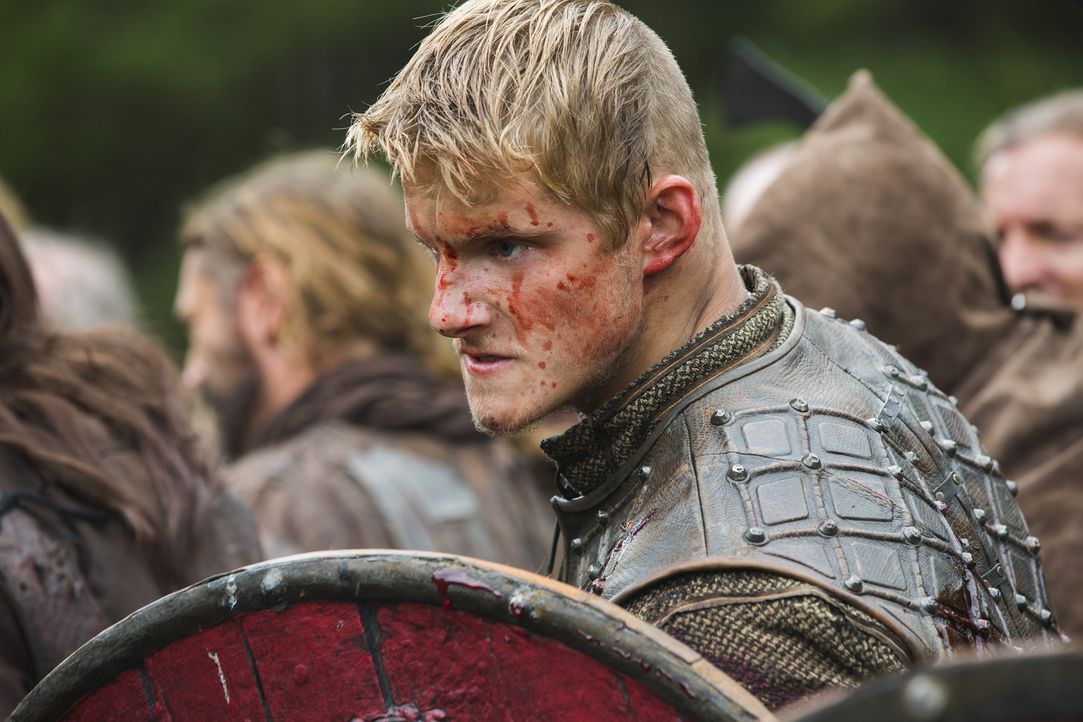Steht seinem Vater im Kampf gegen Jarl Borg zur Seite: Bjorn (Alexander Ludwig) ... - Bildquelle: 2014 TM TELEVISION PRODUCTIONS LIMITED/T5 VIKINGS PRODUCTIONS INC. ALL RIGHTS RESERVED.