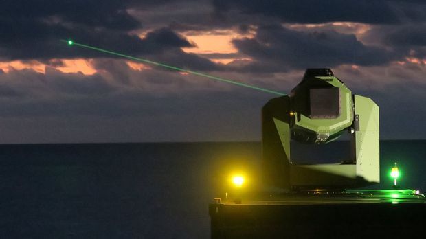 Mit Lasern gegen Putins Drohnen? Bundeswehr feuert Strahlenkanone ab