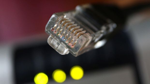 Mehr als jeder Dritte beklagt Internetprobleme