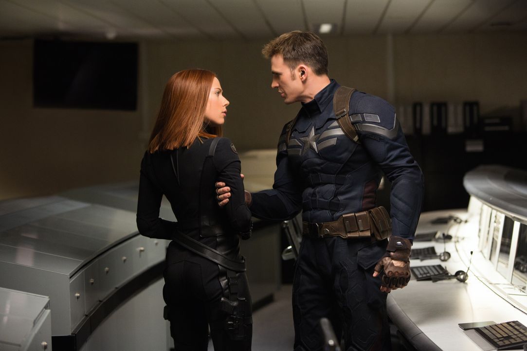Natasha Romanoff/Black Widow ( Scarlett Johansson, l.); Steve Rogers/Captain America (Chris Evans, r.) - Bildquelle: Zade Rosenthal © 2014 Marvel. All Rights Reserved. / Zade Rosenthal