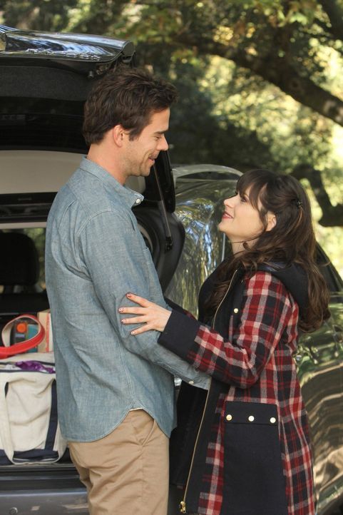 Ihr geplanter Wochenendausflug endet anders als erwartet: Jess (Zooey Deschanel, r.) und Sam (David Walton, l.) ... - Bildquelle: 2012 Twentieth Century Fox Film Corporation. All rights reserved.