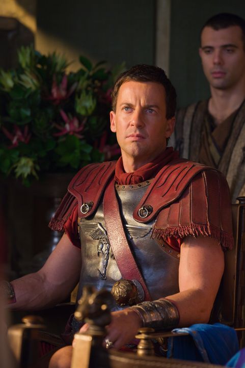 Nutzt den Brand in der Arena, um seinen Schwiegervater umzubringen und dies dann Spartacus in die Schuhe zu schieben: Gaius Glaber (Craig Parker) ... - Bildquelle: 2011 Starz Entertainment, LLC. All rights reserved.