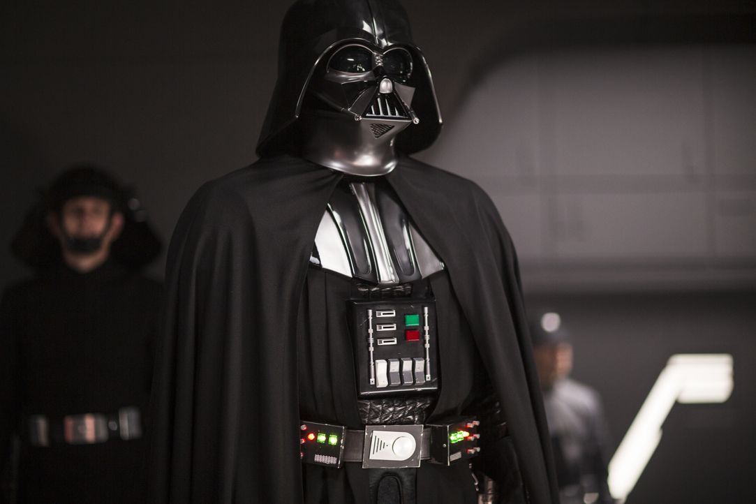 Darth Vader (Spencer Wilding/Daniel Naprous) - Bildquelle: Jonathan Olley TM & © Lucasfilm Ltd. / Jonathan Olley