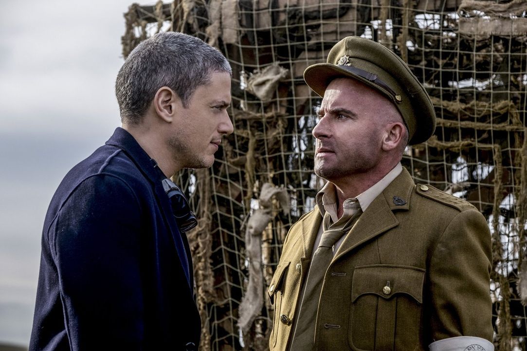 Unerfreuliches Wiedersehen: Kämpfen Snart alias Captain Cold (Wentworth Miller, l.) und Mick (Dominic Purcell, r.) wirklich auf unterschiedlichen Se... - Bildquelle: Warner Brothers