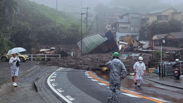 Mehrere Vermisste nach Schlammlawine in Japan