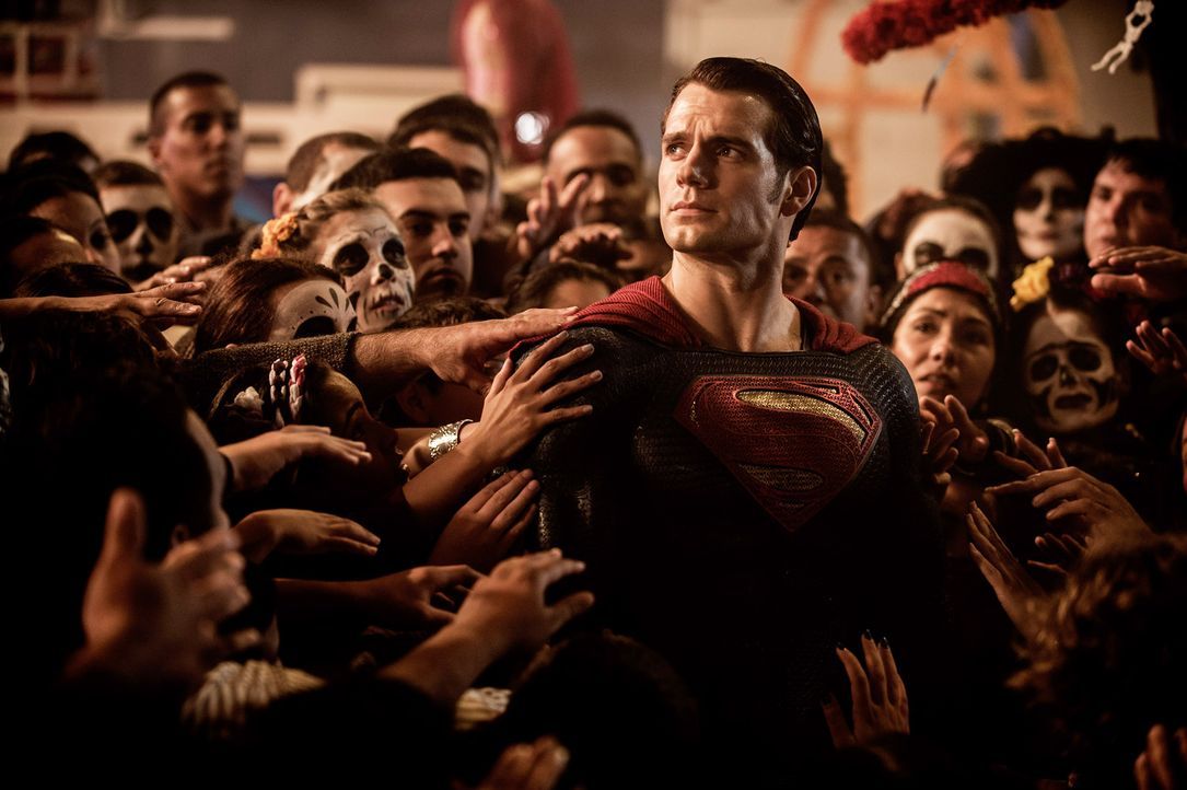 Batman-vs-Superman-Dawn-of-Justice-09-WARNER-BROS-ENTERTAINMENT-INC - Bildquelle: 2014 Warner Bros. Entertainment Inc., Ratpac-Dune Entertainment LLC and Ratpac Entertainment, LLC