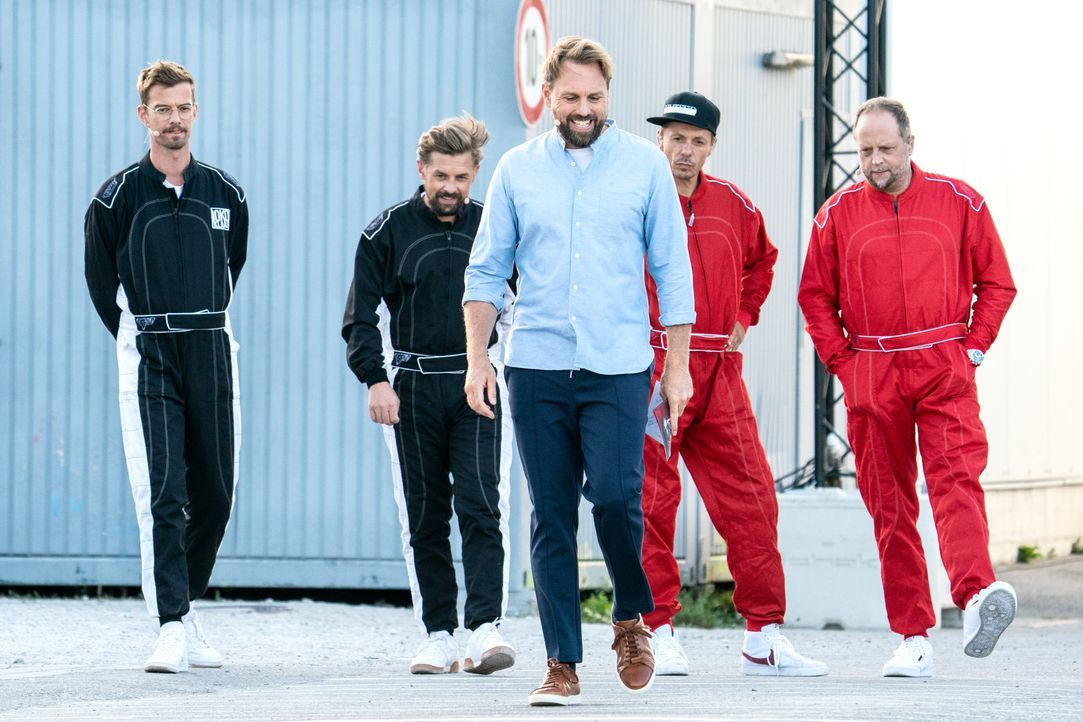 (v.l.n.r.) Joko Winterscheidt; Klaas Heufer-Umlauf; Steven Gätjen; Michi Beck; Smudo - Bildquelle: Jens Hartmann ProSieben / Jens Hartmann