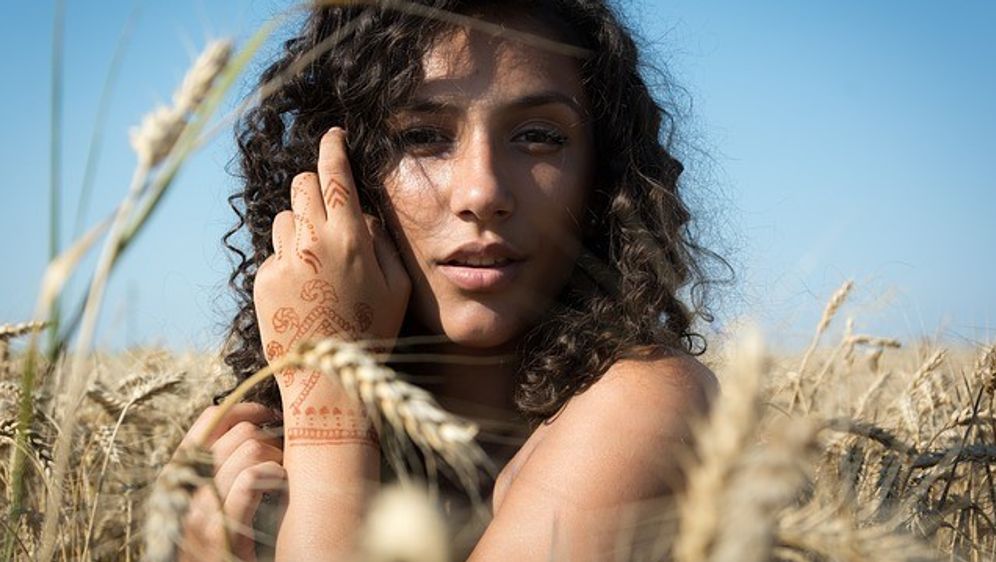 Locken Sind Im Trend Diese Models Und Schauspieler Machen Es Vo
