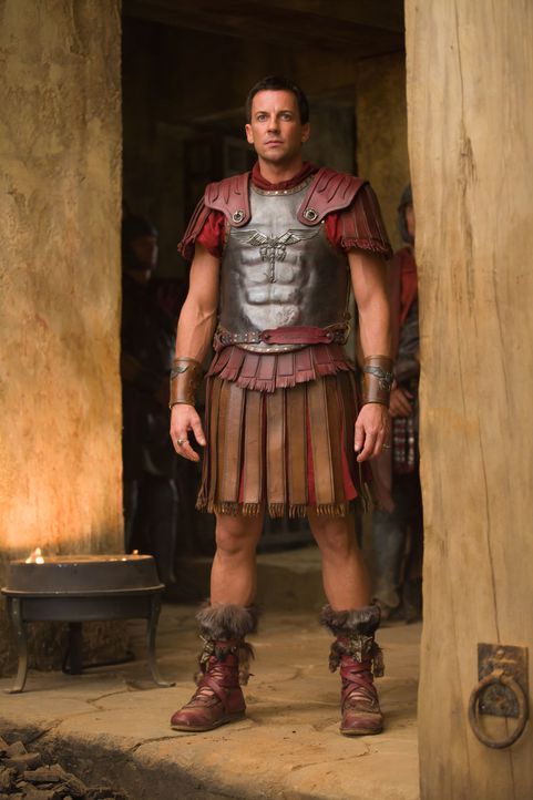 Ahnt nicht, dass er von seiner Frau gewaltig gelinkt wird: Praetor Gaius Claudius Glaber (Craig Parker) ... - Bildquelle: 2011 Starz Entertainment, LLC. All rights reserved.