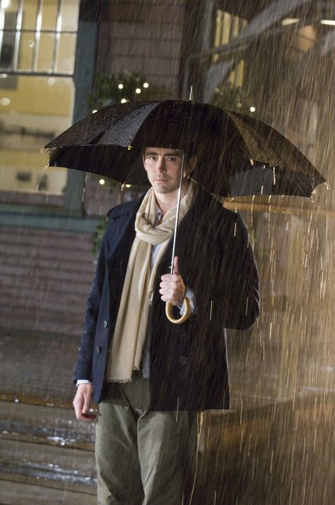 Seitdem er wegen krimineller Machenschaften eine Haftstrafe abgesessen hat, lebt Roman (Lee Pace) bei seinem ausgeglichenen Bruder und dessen liebev...