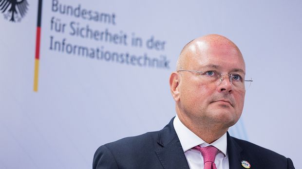Innenministerin Faeser geht auf Distanz zu BSI-Chef Schönbohm