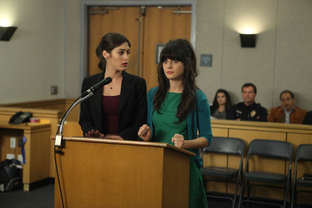 Während Nick in Panik gerät weil seine neue Freundin Julia (Lizzy Caplan, l.) ihre Beziehung nicht benennen will, braucht Jess (Zooey Deschanel, r.)... - Bildquelle: 2012 Twentieth Century Fox Film Corporation. All rights reserved.