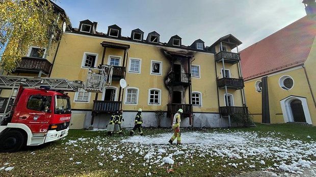 Vier Tote bei Feuer in Niederbayern