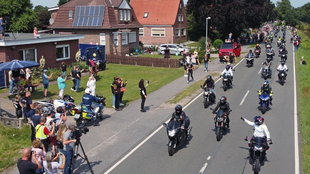 20.000 Biker machen krebskrankem Kind eine Freude