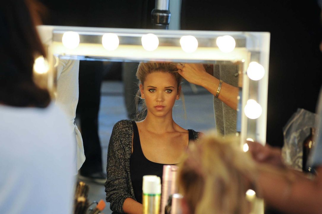 GNTM-Stf11-Epi13-FamilyFriends-Shoot-05-ProSieben-Micah-Smith - Bildquelle: MicahSmith / ProSieben 