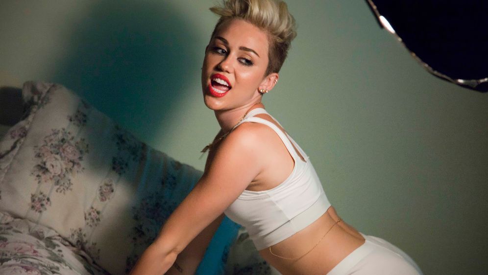 Miley Cyrus über Ihren Style Gegen Große Brüste Prosieben