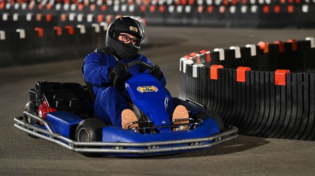 Schlag den Star - Video - Kartfahren - Auf der Überholspur ...