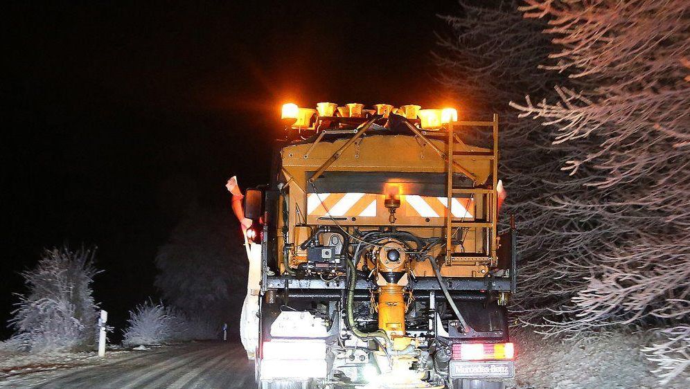 Tief Alex Kommt Mit Schnee Und Sturm