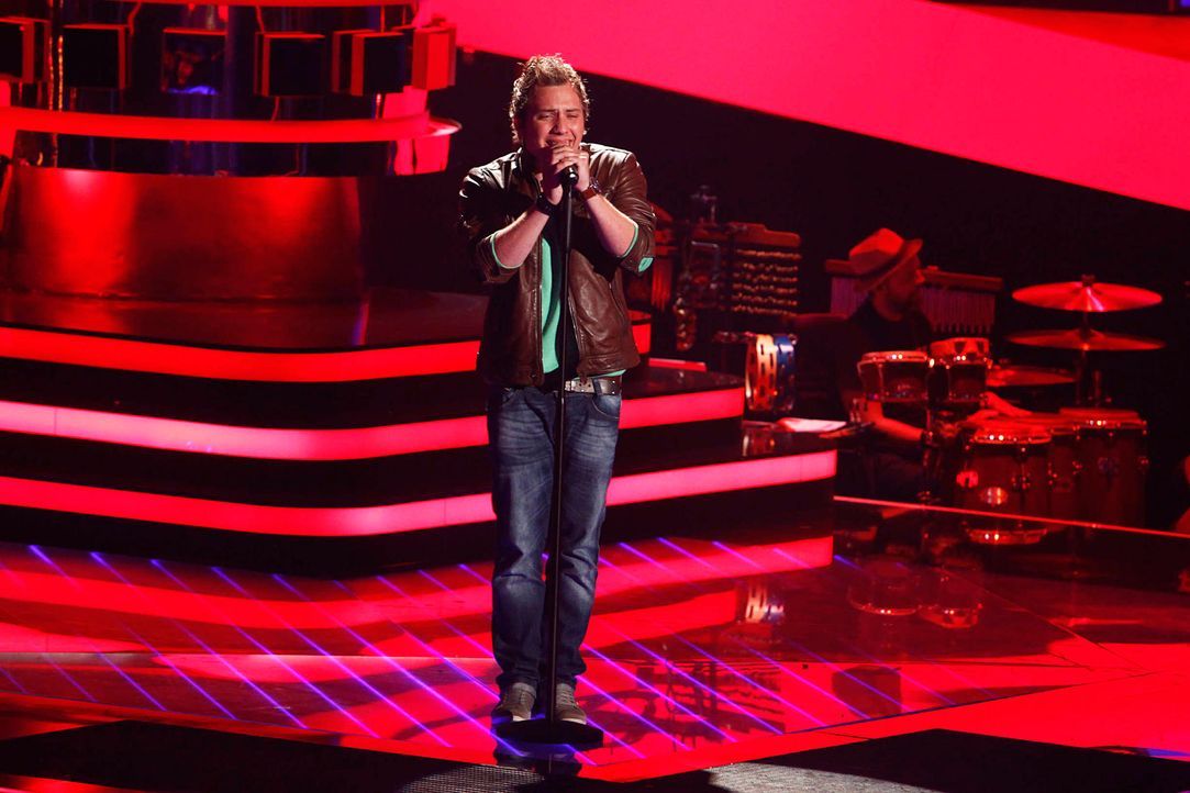 mirko-01-the-voice-of-germany-staffel-2-epi06-showjpg 2000 x 1333 - Bildquelle: SAT.1/ProSieben/Richard Hübner