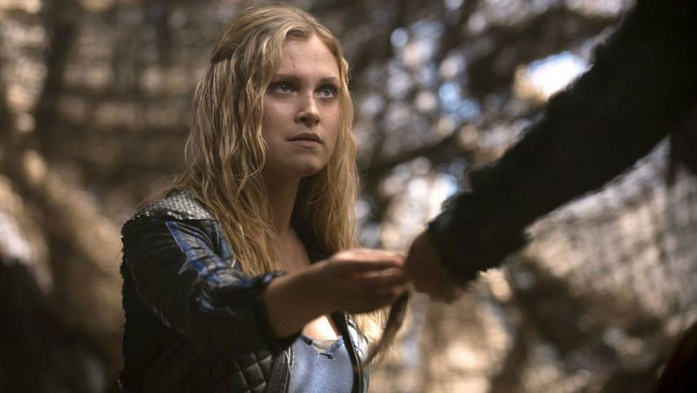The 100 Vor Staffel 4 Neue Liebe Fur Clarke Prosieben