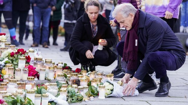 Gedenken an die Opfer der Gewalttat von Kongsberg