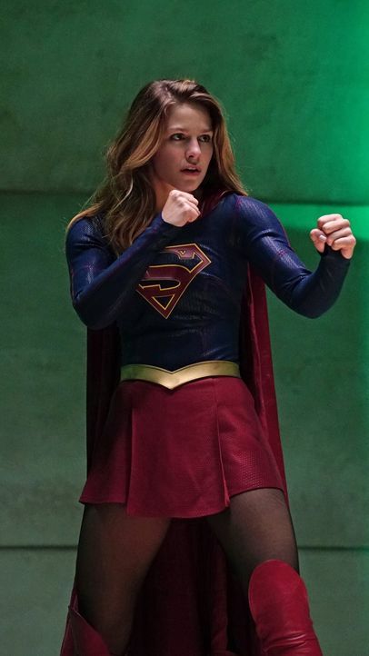 Je mehr sie von ihrer Tante Astra über die Vergangenheit Kryptons erfährt, desto mehr gerät Kara (Melissa Benoist) ins Zweifeln. Für was steht Astra... - Bildquelle: 2015 Warner Bros. Entertainment, Inc.