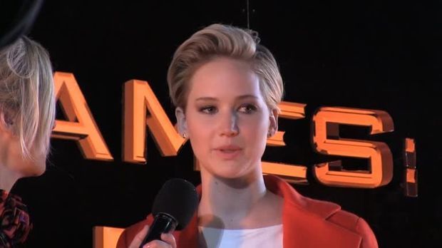 Stars - Video - Jennifer Lawrence kritisiert Sex als ...