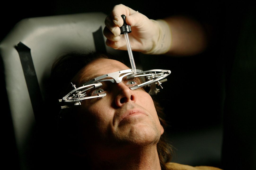 Cris Johnson (Nicolas Cage), ein Zauberer aus Las Vegas, hat eine besondere Gabe, die ein Segen und Fluch zugleich ist: Er kann voraussagen, was als... - Bildquelle: t   2007 Paramount pictures. All Rights Reserved.