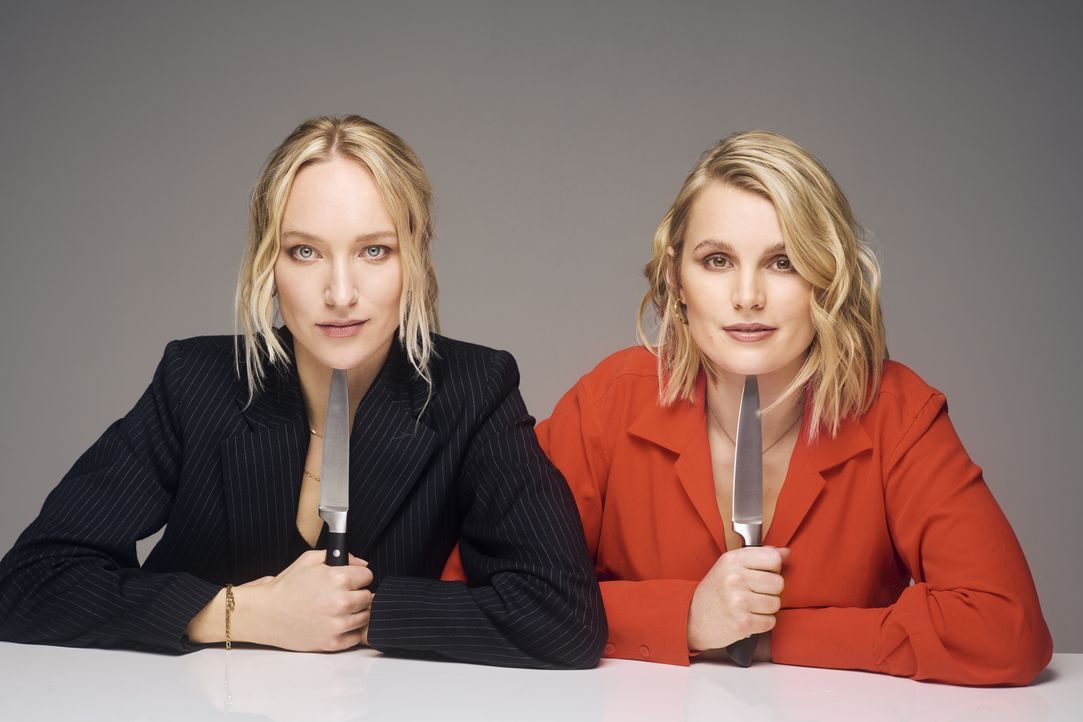 Leonie Bartsch (l.); Linn Schütze (r.) - Bildquelle: Christoph Köstlin © ProSieben / Christoph Köstlin