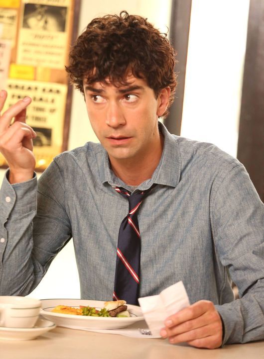 Eigentlich hat Andrew (Hamish Linklater) eine Verabredung, doch ein Auftrag für die Agentur, macht ihm einen Strich durch die Rechnung ... - Bildquelle: 2013 Twentieth Century Fox Film Corporation. All rights reserved.