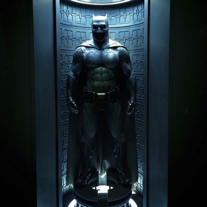 Batman-vs-Superman-Dawn-of-Justice-05-WARNER-BROS-ENTERTAINMENT-INC - Bildquelle: 2015 Warner Bros. Entertainment Inc