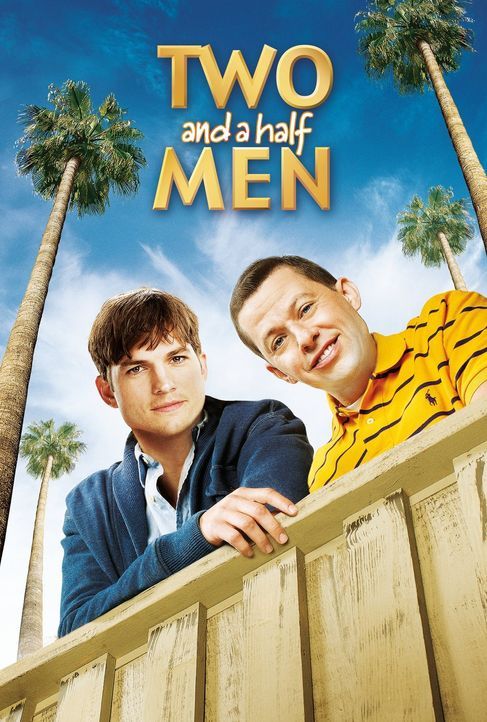 (12. Staffel) - Two and a Half Men: Walden Schmidt (Ashton Kutcher, M.) und Alan (Jon Cryer, r.) ... - Bildquelle: Warner Brothers Entertainment Inc.