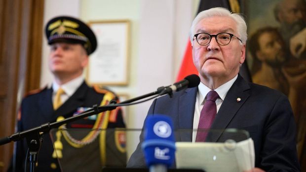 Steinmeier: Nato wird jeden Zentimeter verteidigen