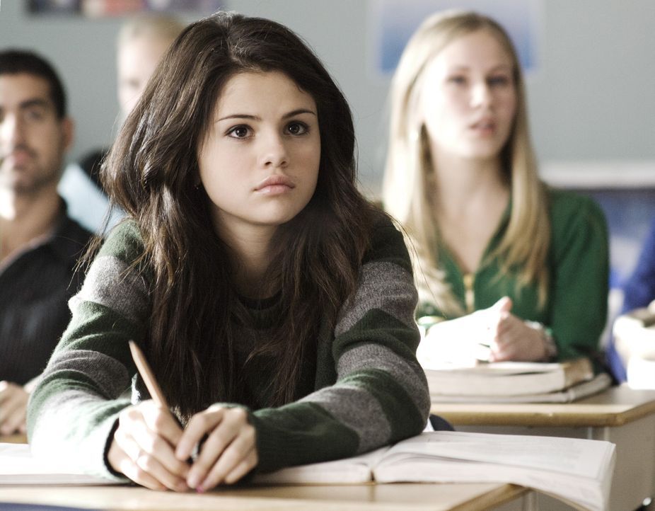 Seit dem Tode ihrer Mutter gibt es nichts, worauf sich Mary (Selena Gomez) noch freuen kann. Doch eines Tages wird ein großer Tanzwettbewerb ausges... - Bildquelle: Warner Brothers
