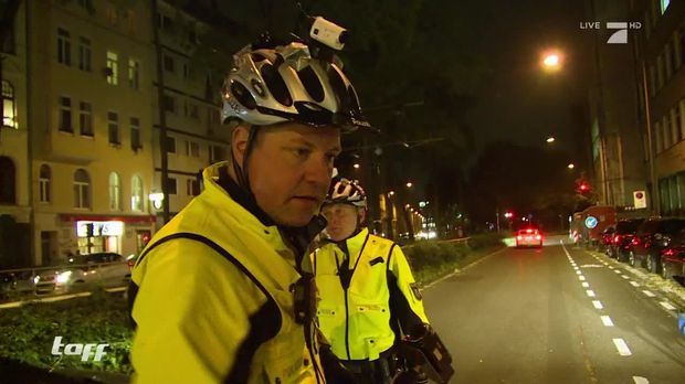 taff Video Unterwegs mit den Kölner FahrradCops