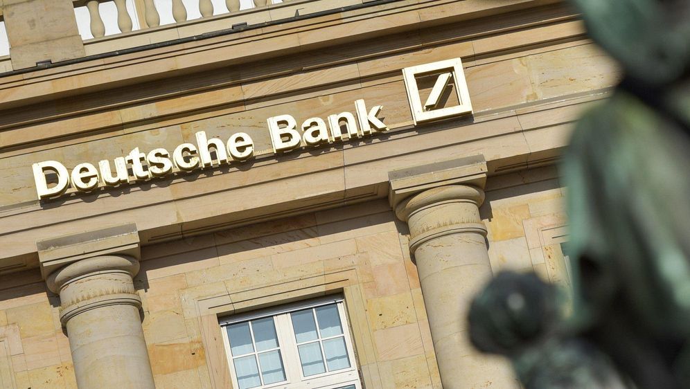 Deutsche Bank auf Kurs zu Jahresgewinn