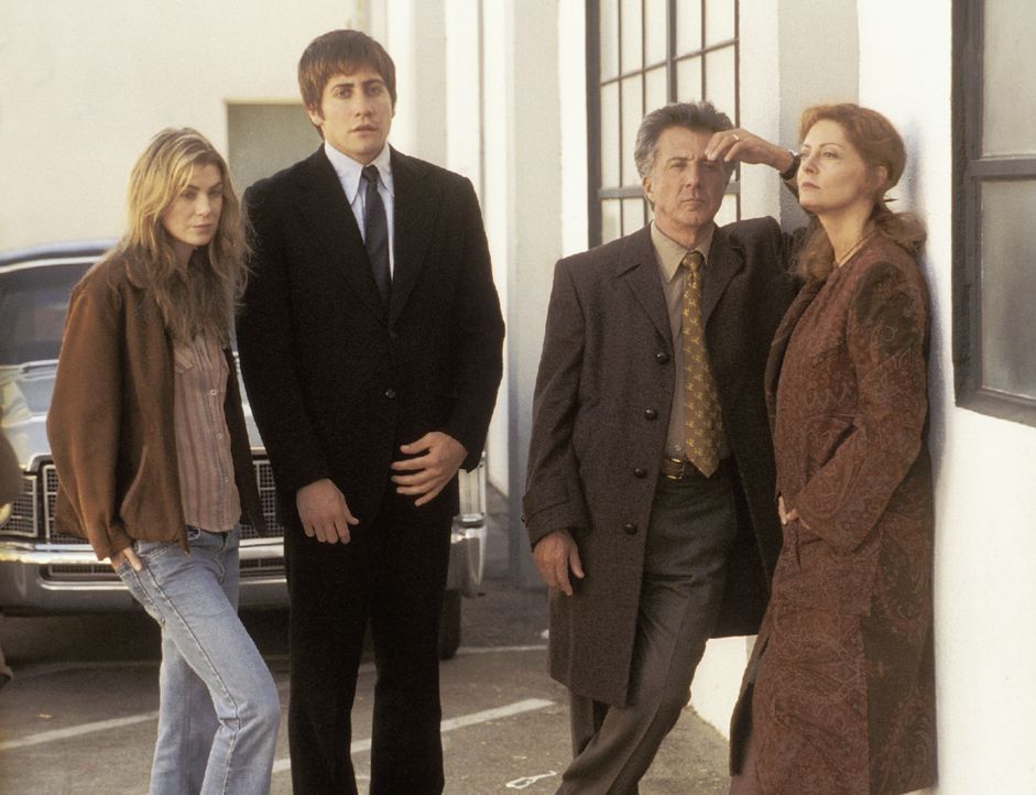 Nach dem Tod seiner Verlobten Diana bleibt Joe (Jake Gyllenhaal, 2.v.l.) zunächst bei deren Eltern, Ben (Dustin Hoffman, 2.v.r.) und Jojo (Susan Sa... - Bildquelle: Touchstone Pictures