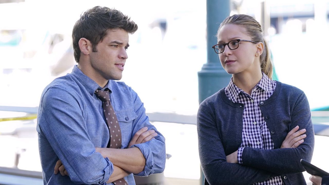 Werden Winns (Jeremy Jordan, l.) Gefühle für Kara (Melissa Benoist, r.) zwischen den beiden Freunden stehen? - Bildquelle: 2015 Warner Bros. Entertainment, Inc.