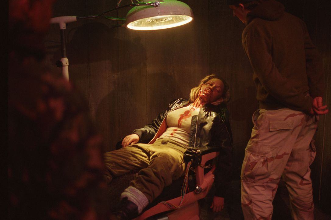 Auch Louise (Melanie Brown) fällt einem mysteriösen Unfall zum Opfer ... - Bildquelle: Buena Vista International